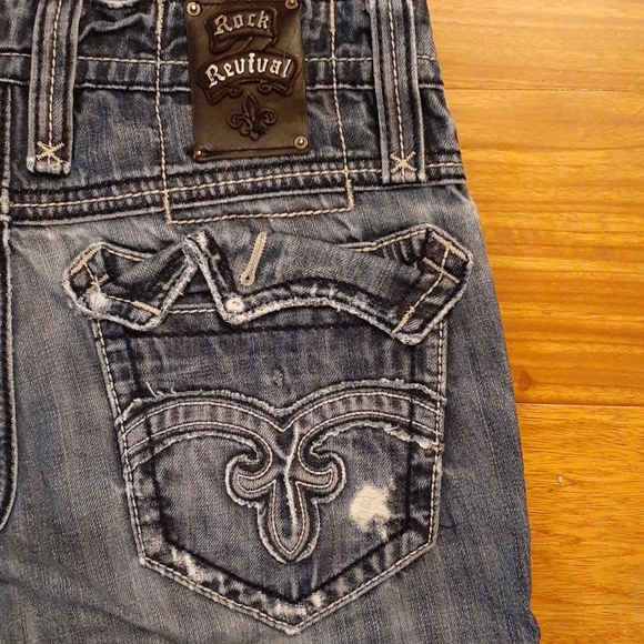 Rock Revival Jeans - Picture 6 of 6
